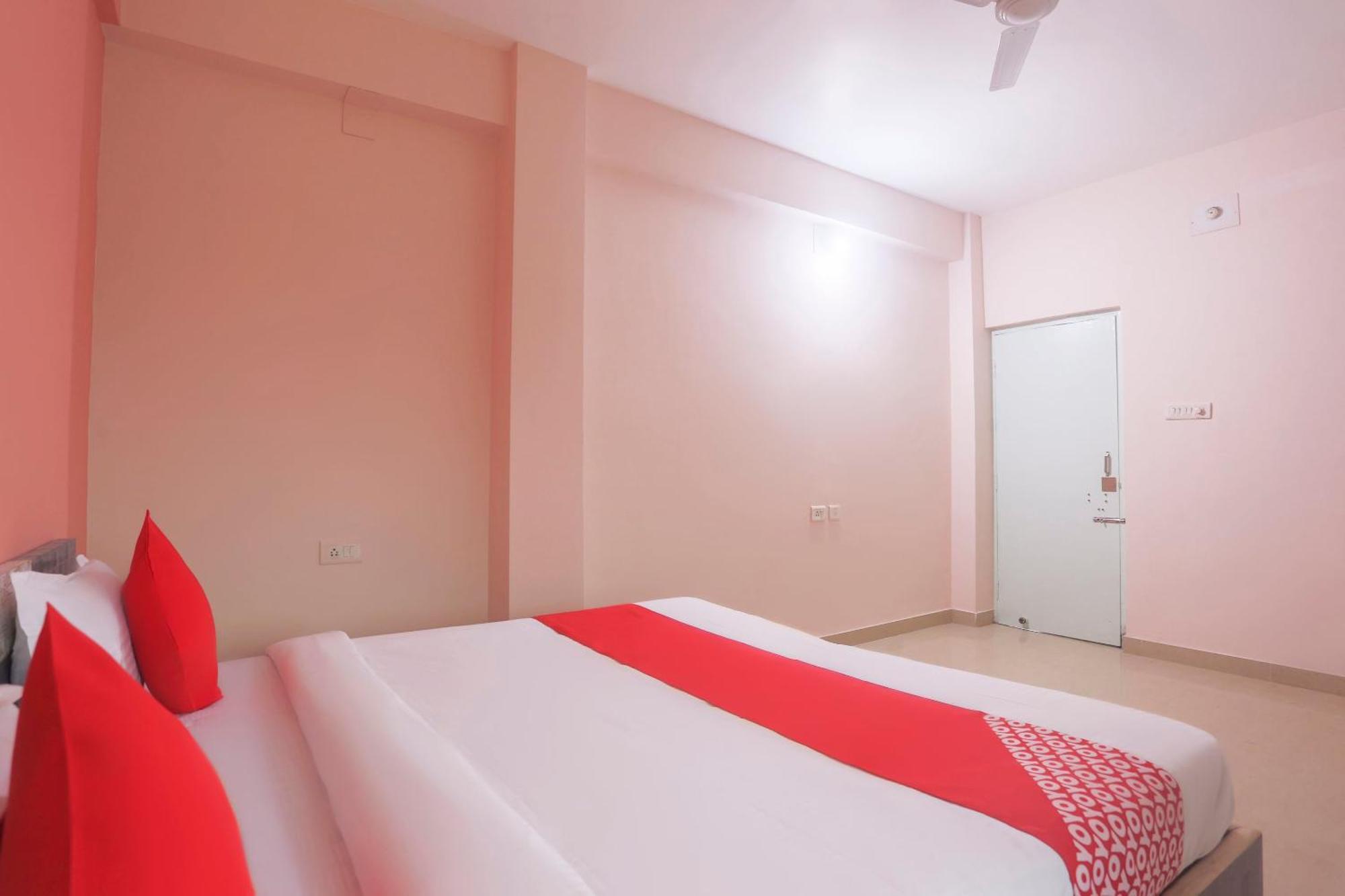 Super Hotel O Avigna Residency Bhubaneswar Exteriör bild